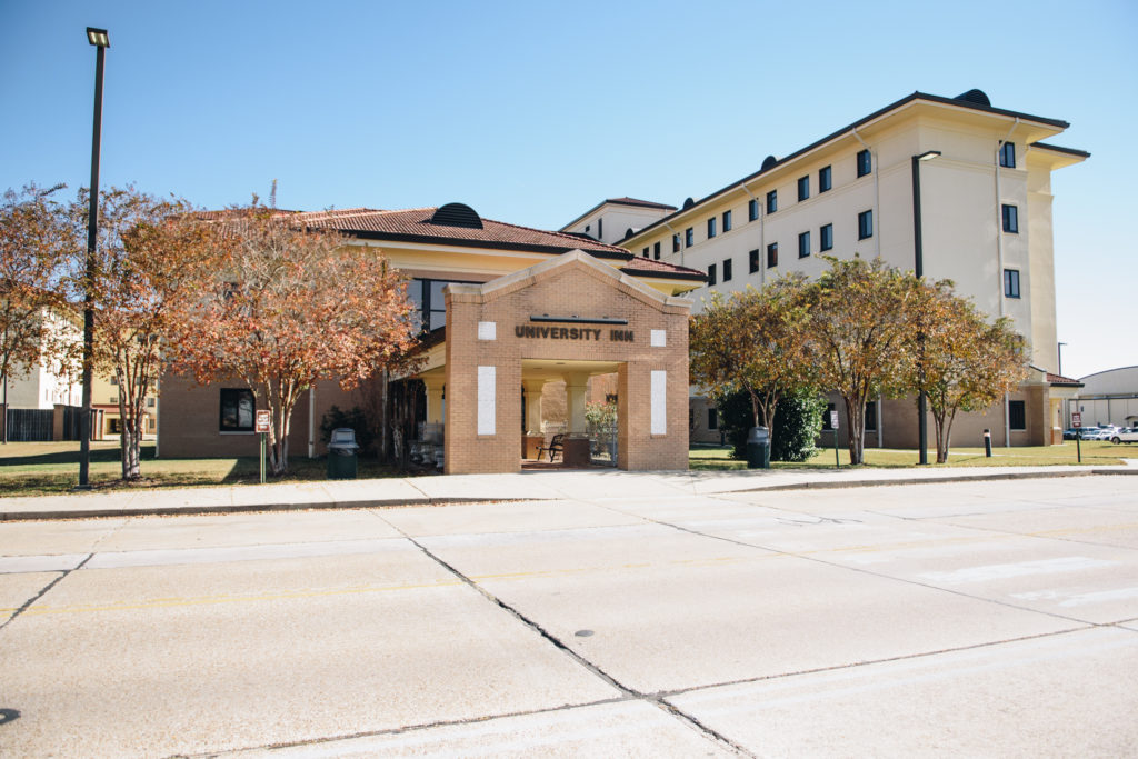 Maxwell University Inn