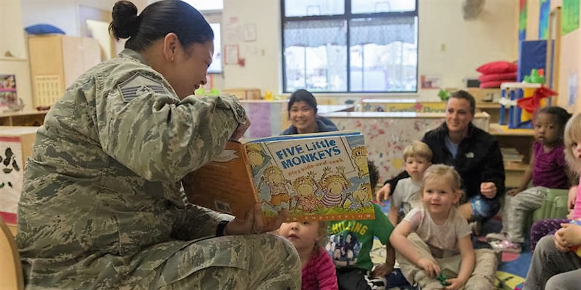 teacher reading to kids